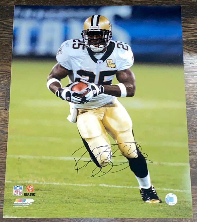 REGGIE BUSH SIGNED AUTOGRAPHED HUGE 16X20 Photo Poster painting - SAINTS USC STAR ACTION COA