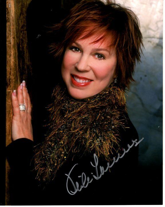 VICKI LAWRENCE signed autographed Photo Poster painting