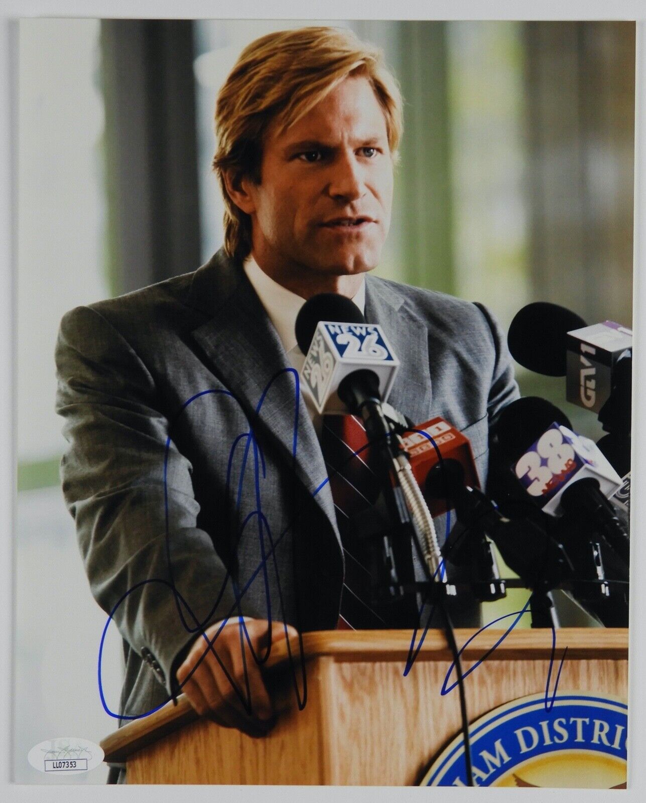 Aaron Eckhart JSA Signed Autograph 8 x 10 Photo Poster painting Two Face Batman