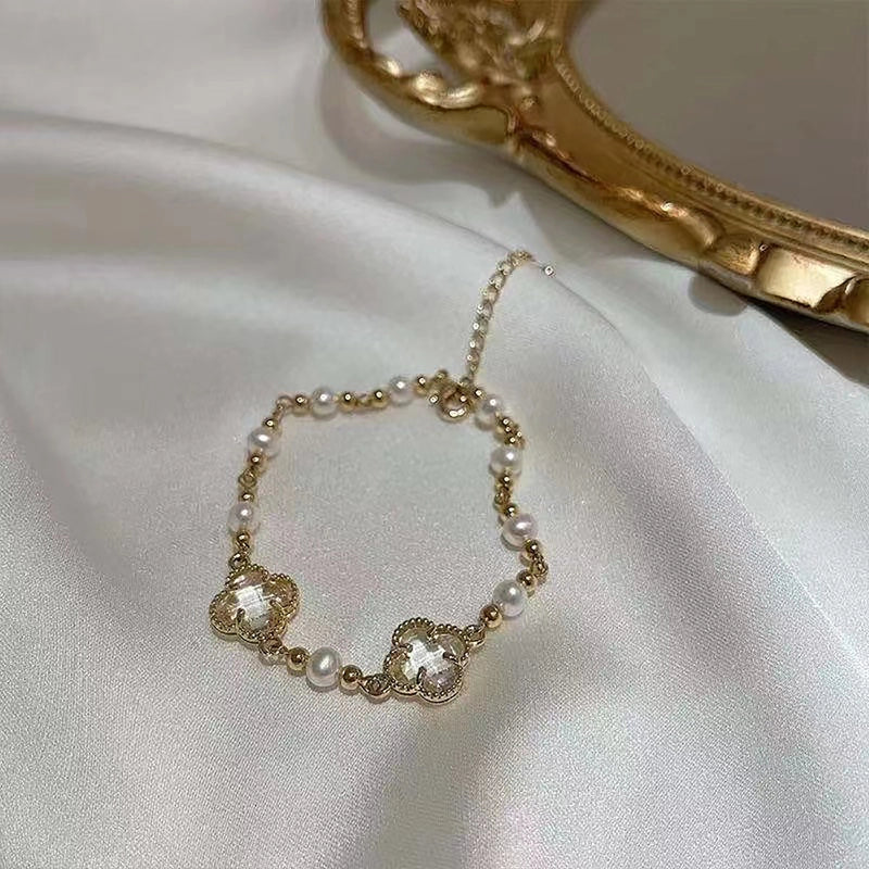 2 Pieces Retro Elegant Elegant Four-leaf Clover Pearl Bracelet Women’s Korean-style Simple Bracelet For Students