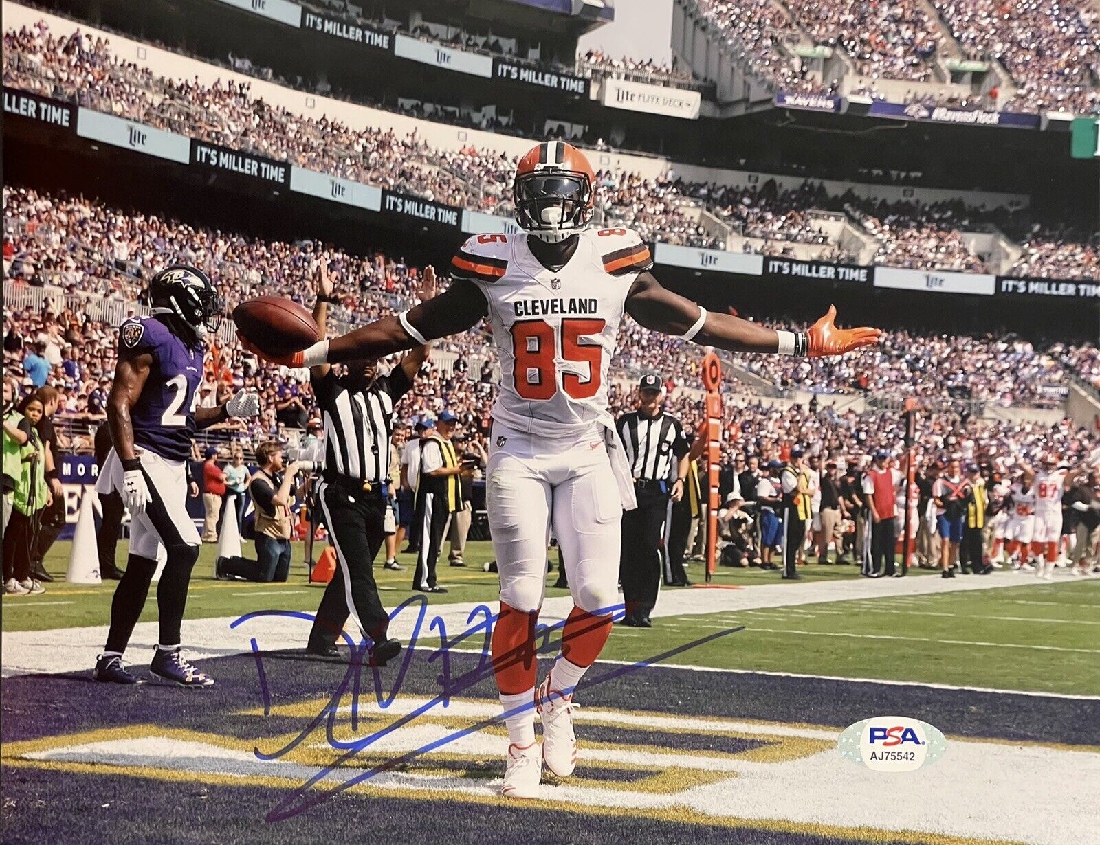 David Njoku Signed Autographed Cleveland Browns 8x10 Photo Poster painting PSA/DNA