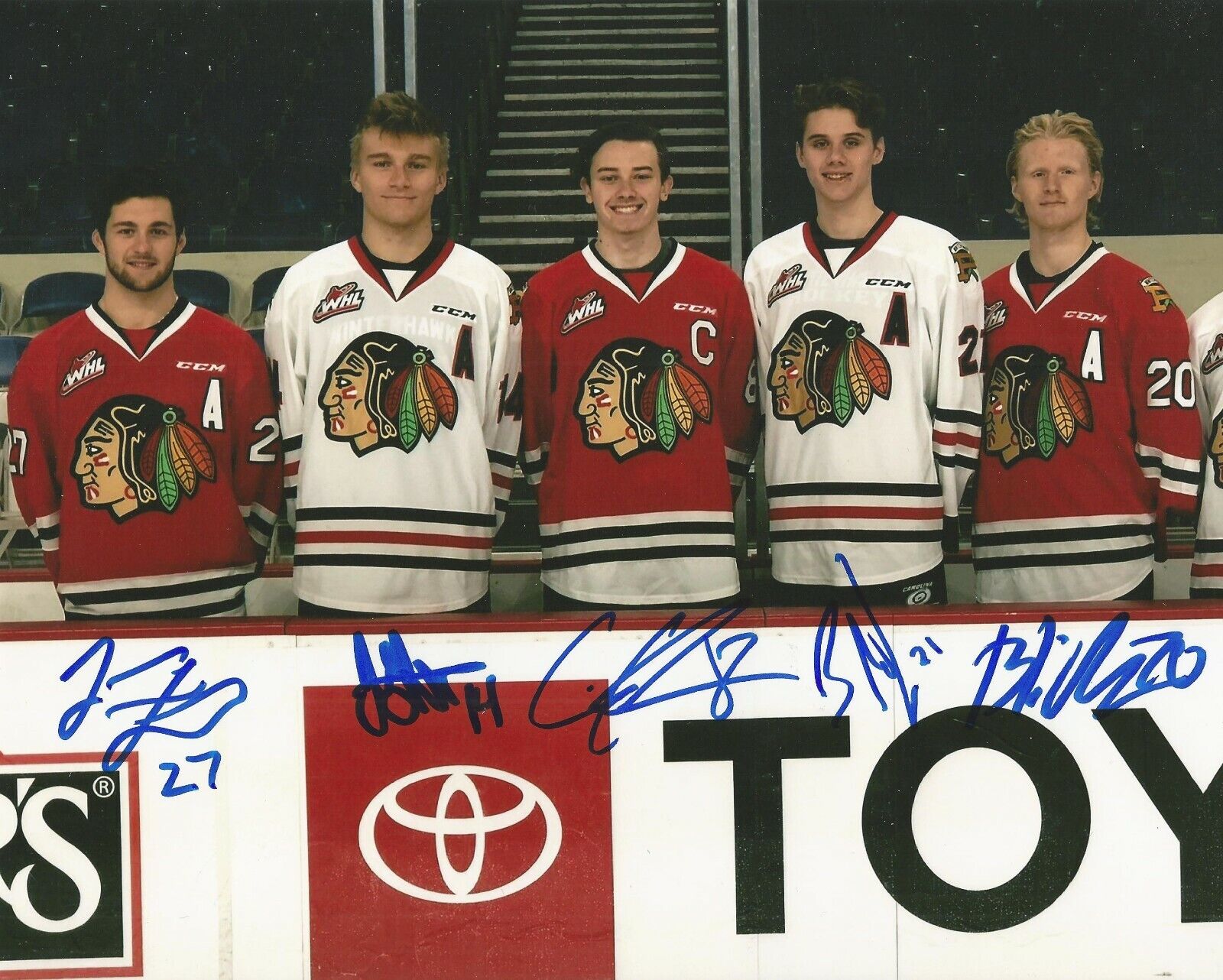 2018/19 PORTLAND WINTERHAWKS SIGNED CAPTAIN Photo Poster painting BY 5 / DE JONG-GLASS-BLICHFELD