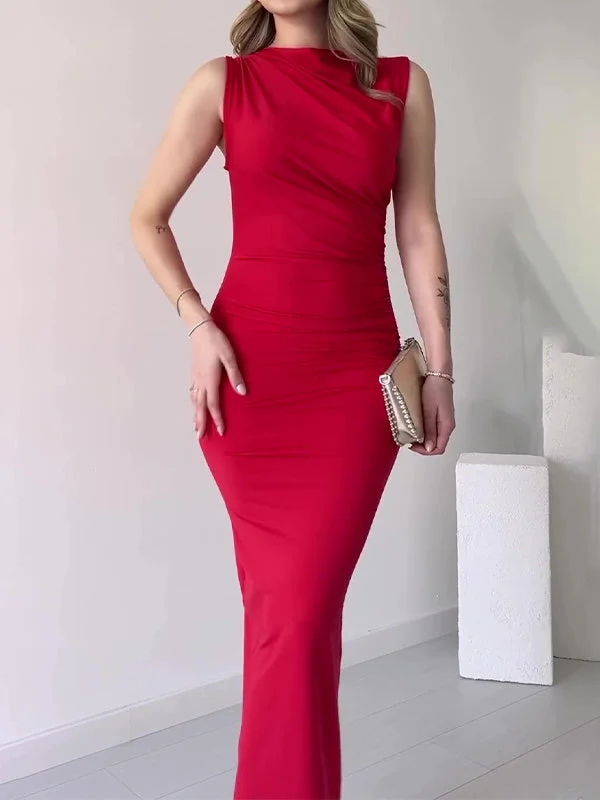 Style & Comfort for Mature Women Women's Sleeveless Scoop Neck Solid Color Maxi Dress