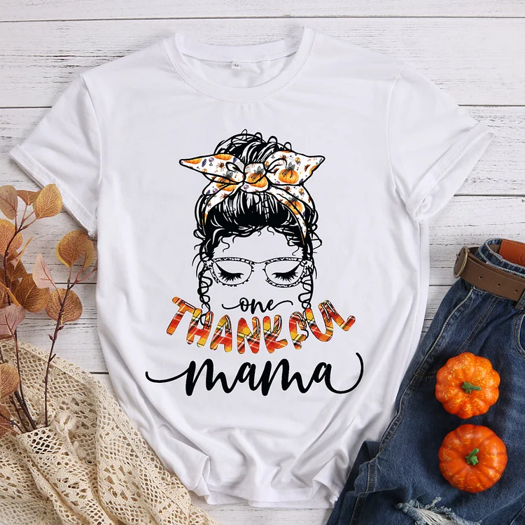 One Thankful Mama Messy Bun Plaid Pumpkin Thanksgiving T-Shirt-08547