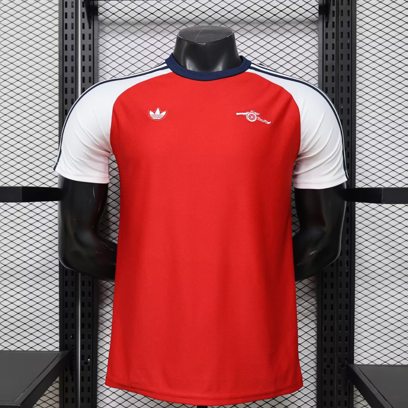 2026/2027 Player Version Arsenal Leisure Retro Football Shirt 1:1 Thai Quality（The player version jersey is a bit tight, please pay attention to the size selection）