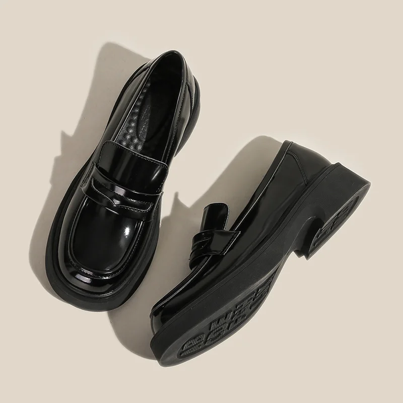 Uveng Uveng New Shallow Mouth British Style Student Single Shoes Korean Version Of College Style Happy Shoes With Skirt Small Leather Shoes Woman