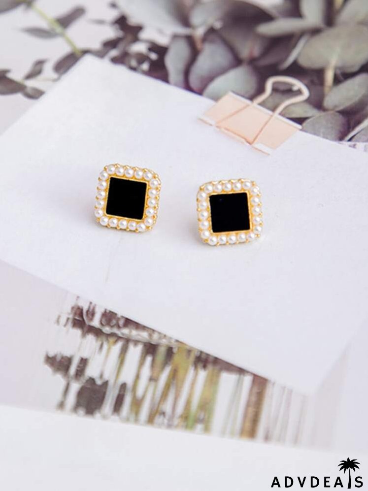 Faux Pearl Decor Square Design Stud Earrings