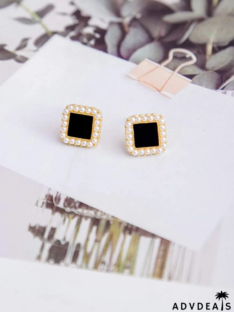 Faux Pearl Decor Square Design Stud Earrings