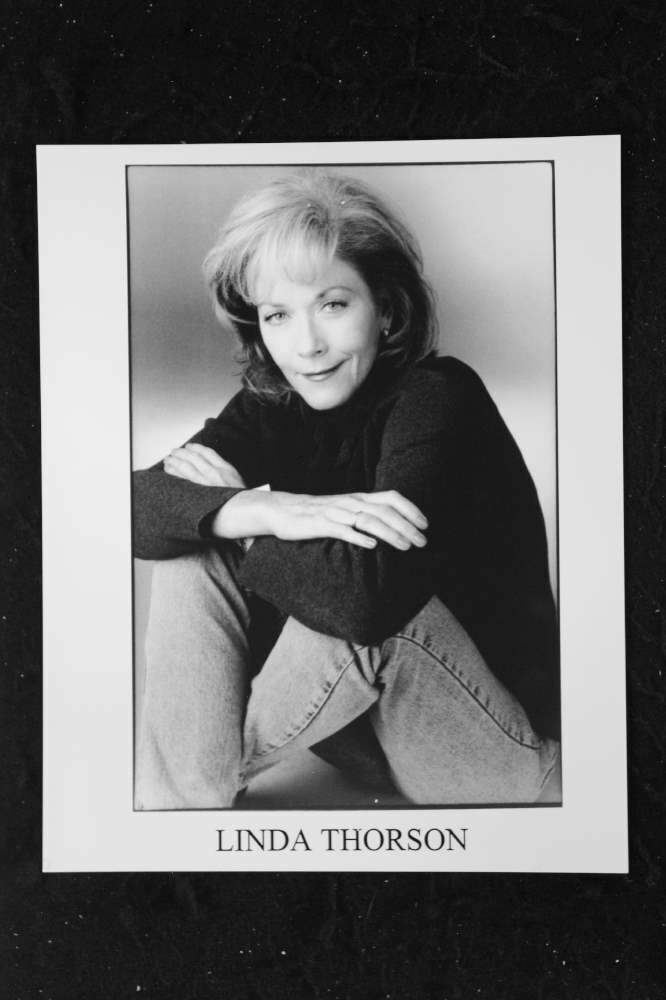 Linda Thorson - 8x10 Headshot Photo Poster painting w/ Resume - 1 Life To Live