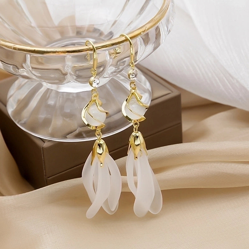 1 Pair Fashion Flower Alloy Plating Artificial Pearls Women’s Drop Earrings