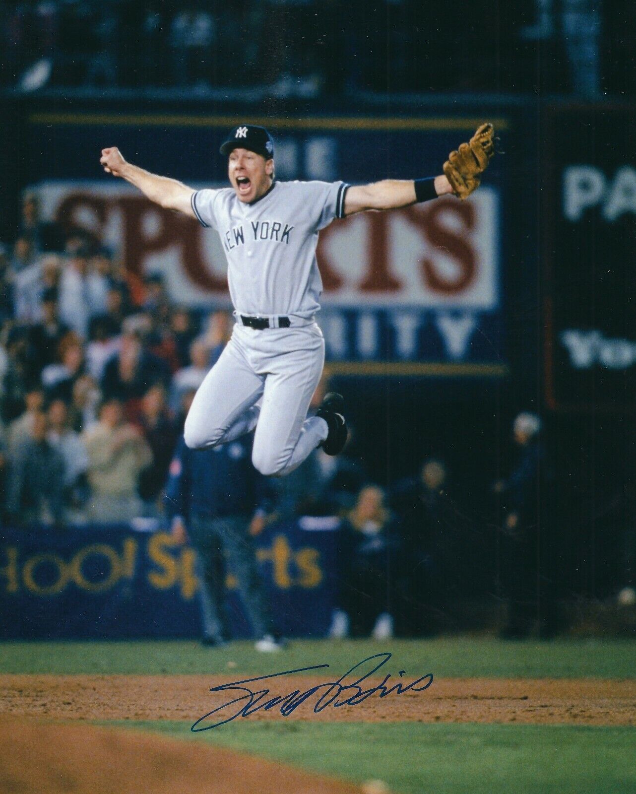 Signed 8x10 SCOTT BROSIUS New York Yankees Autographed Photo Poster painting - COA