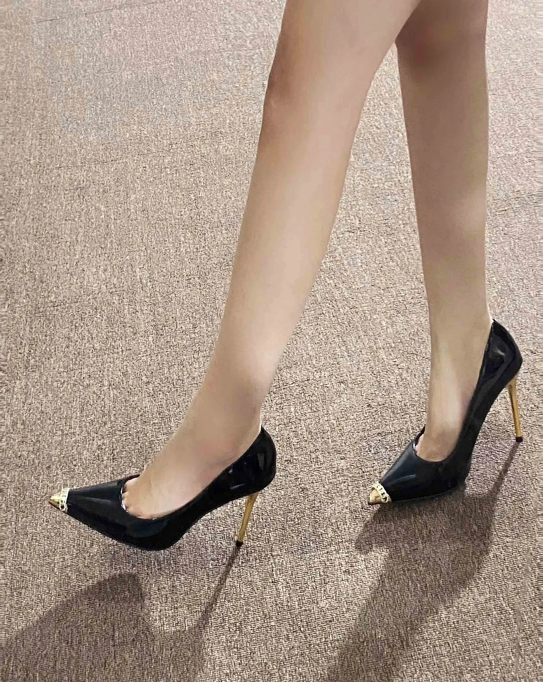 Breakj Breakj New Light Mouth Water Drill Metal Head Patent Black Single Shoes Women Feel Pointed Night Shop Bed High Heels