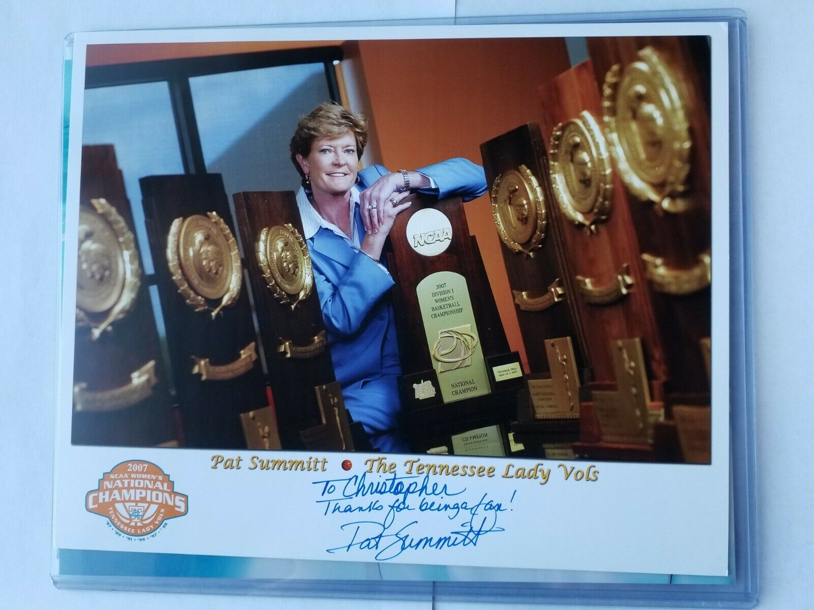 PAT SUMMITT Basketball Coach TENNESSEE Signed AUTOGRAPH 8 x 10 Photo Poster painting