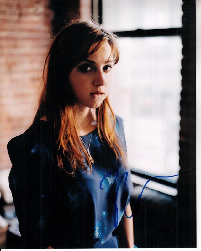 ZOE KAZAN hand-signed FANTASTIC 8x10 PORTRAIT CLOSEUP authentic w/ UACC RD COA