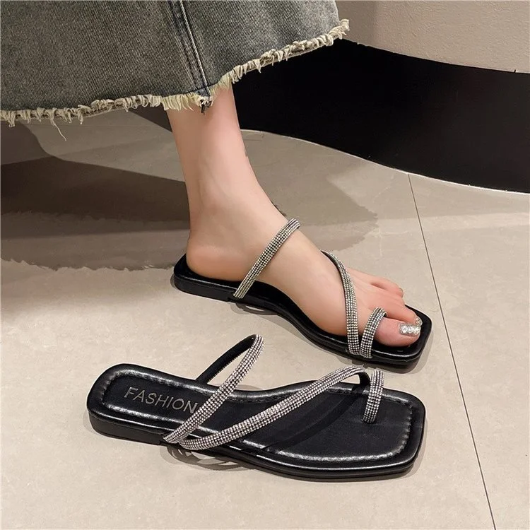 Uveng Uveng Feng Shui Diamond Cool Slippers Women Wear 2024 Summer New Soft Bottom Head With Skirt Students Beach Sandals