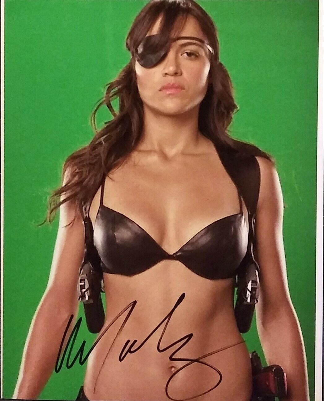 Michelle Rodriguez signed 8x10