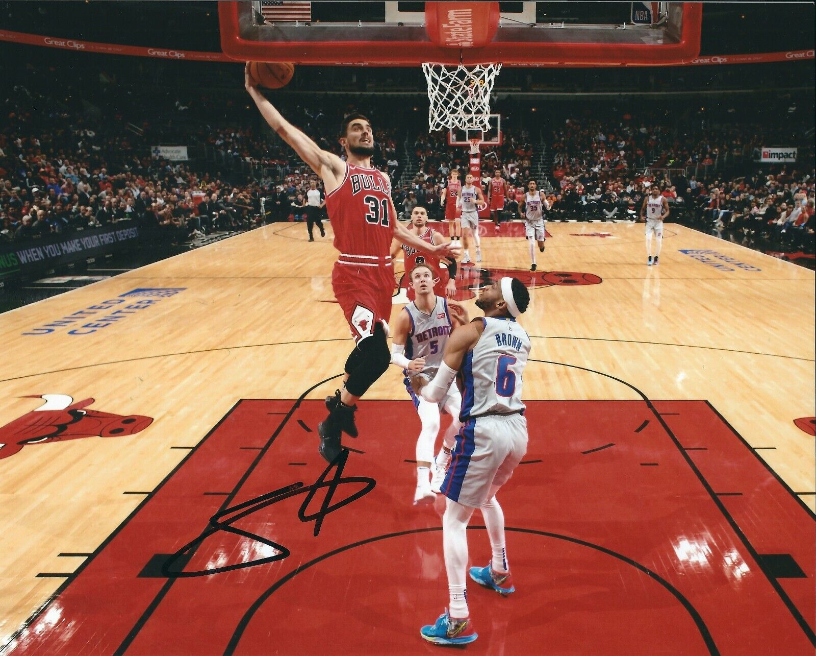 Autographed 8x10 TOMAS SATORANSKY Chicago Bulls Photo Poster painting - w/ COA