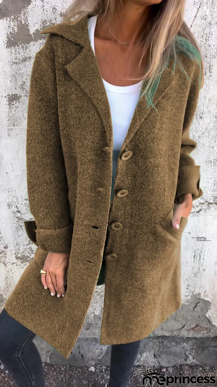 Fashionable and Minimalist Coat