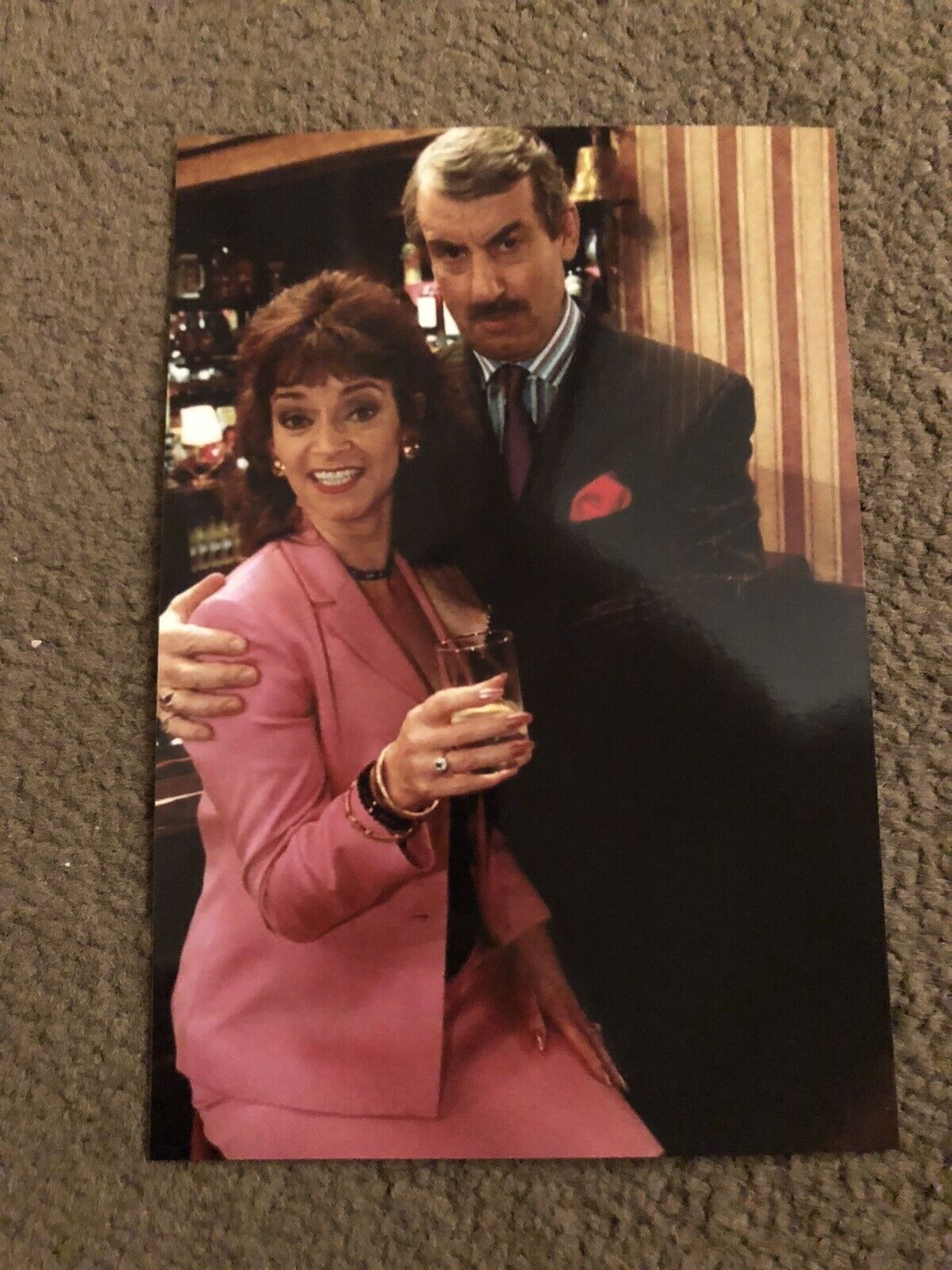 JOHN CHALLIS & SUE HOLDERNESS (ONLY FOOLS & HORSES) UNSIGNED Photo Poster painting- 6x4”