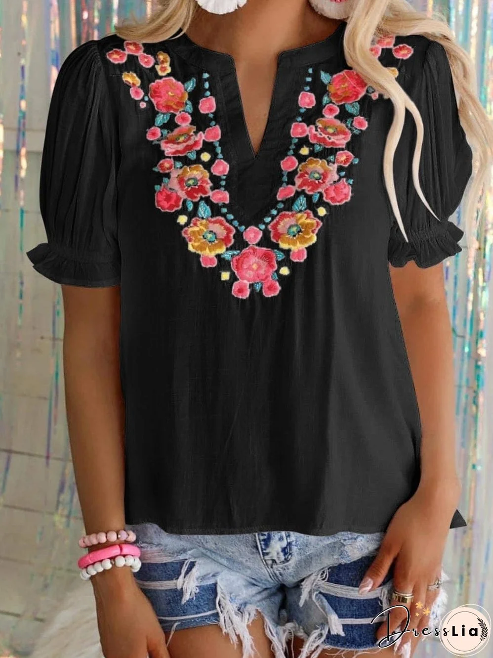 Floral Embroidered Split Neck Puff Sleeve Top