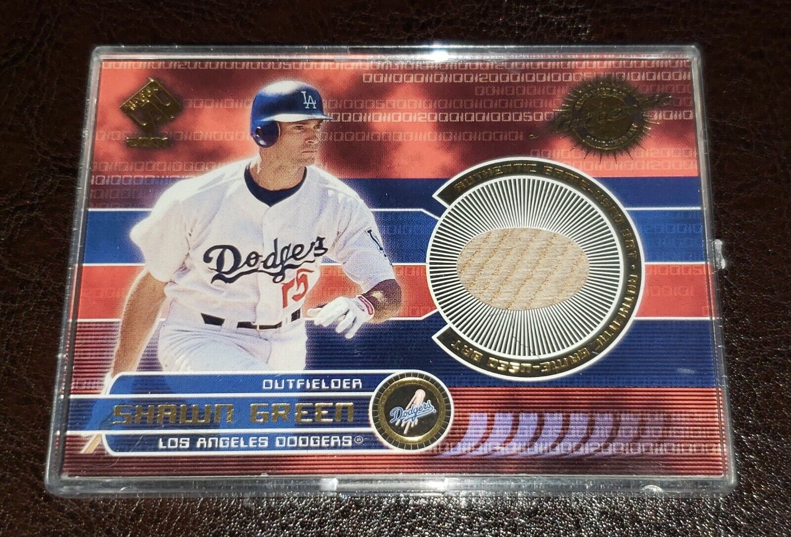 SHAWN GREEN 'LA DODGERS' 2001 GAME USED BAT BASEBALL CARD