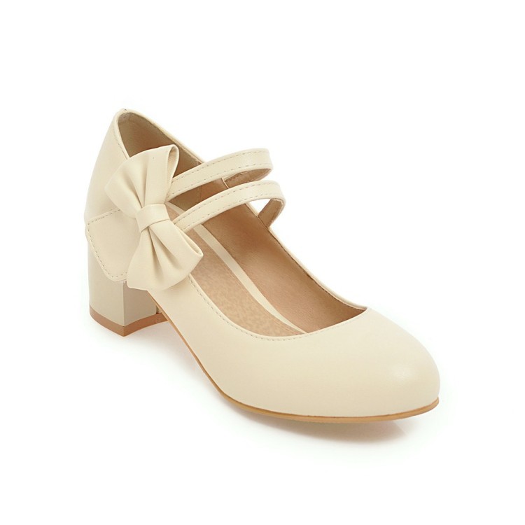 Mature Ladies Fashion Buckle Pumps