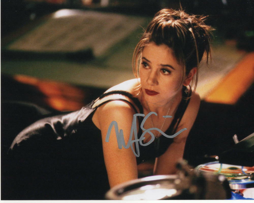 MIRA SORVINO SIGNED AUTOGRAPH 8X10 Photo Poster painting - MIGHTY APHRODITE, PAUL, WOODY ALLEN