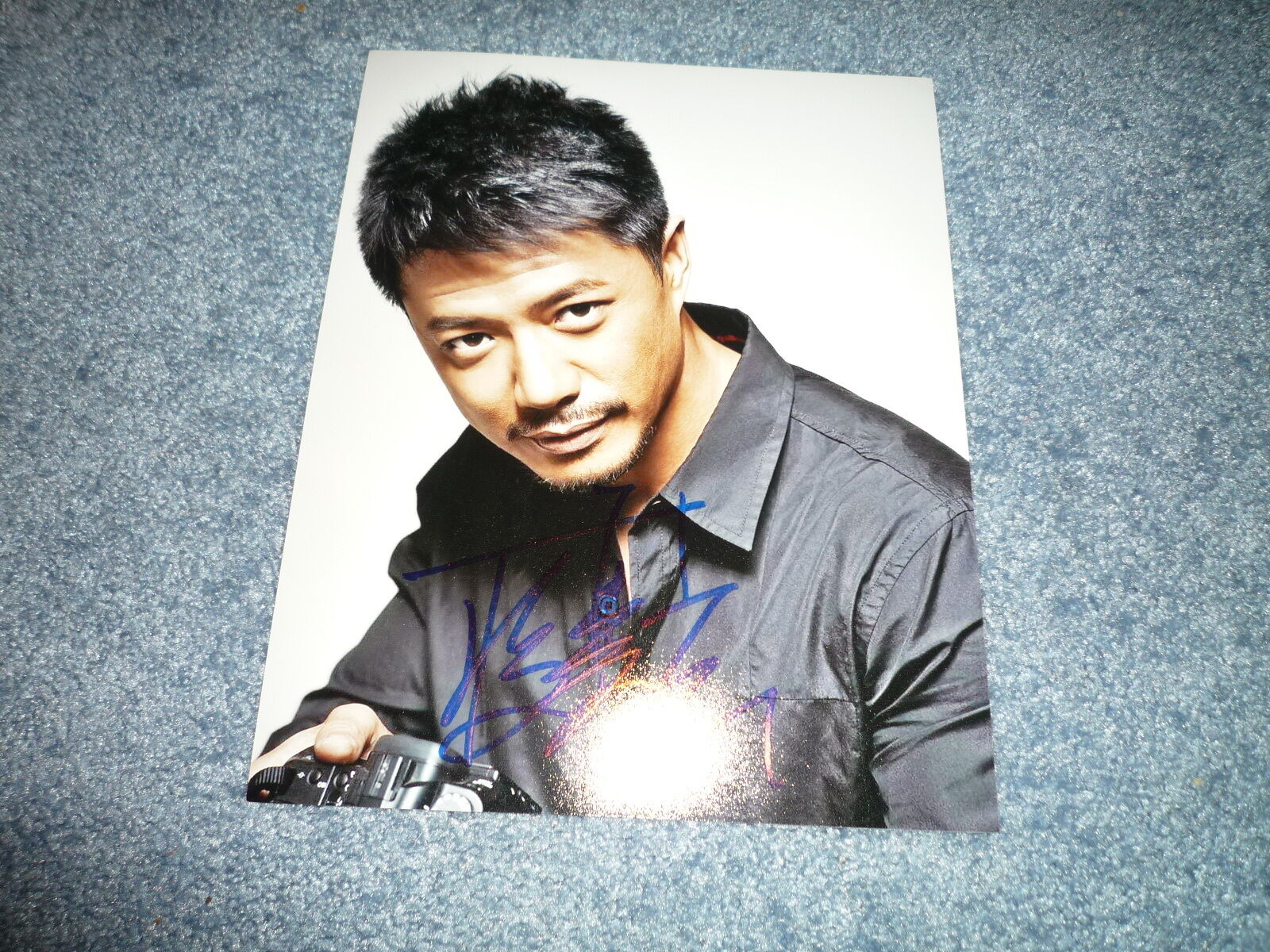 DUAN YIHONG signed autograph In Person 8x10 20x25 cm ZEE-OUI chinese actor