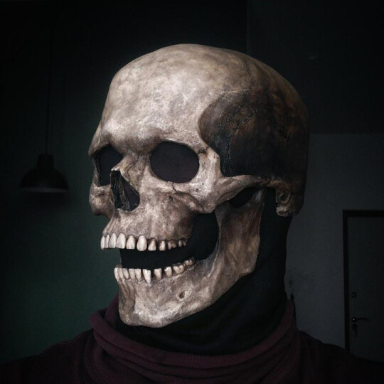 Bellsly Full Head Skull Mask with Movable Jaw