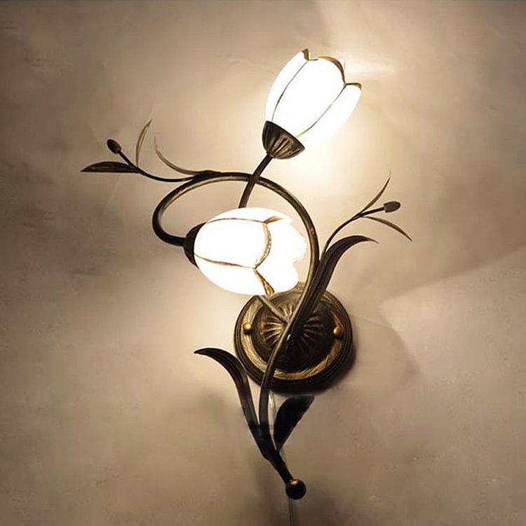 2 Heads Floral Shape Wall Lighting Traditional White Glass Sconce Lamp with Metal Backplate, Left/Right