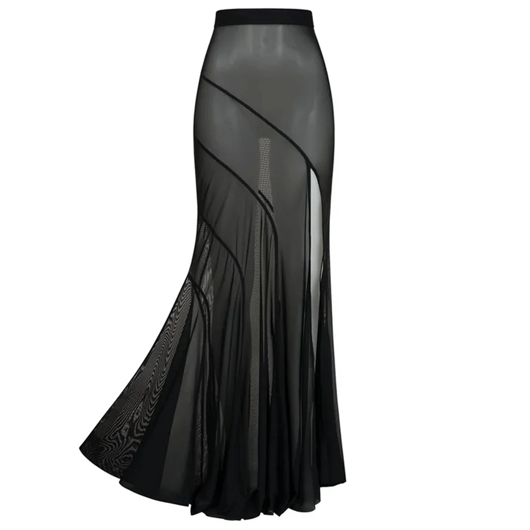 Churchf Pure Black One-Piece Swimsuit Woman 2025 New With Diamond Chain Sexy Bare Back Hanging Neck Strap Swimming Suit