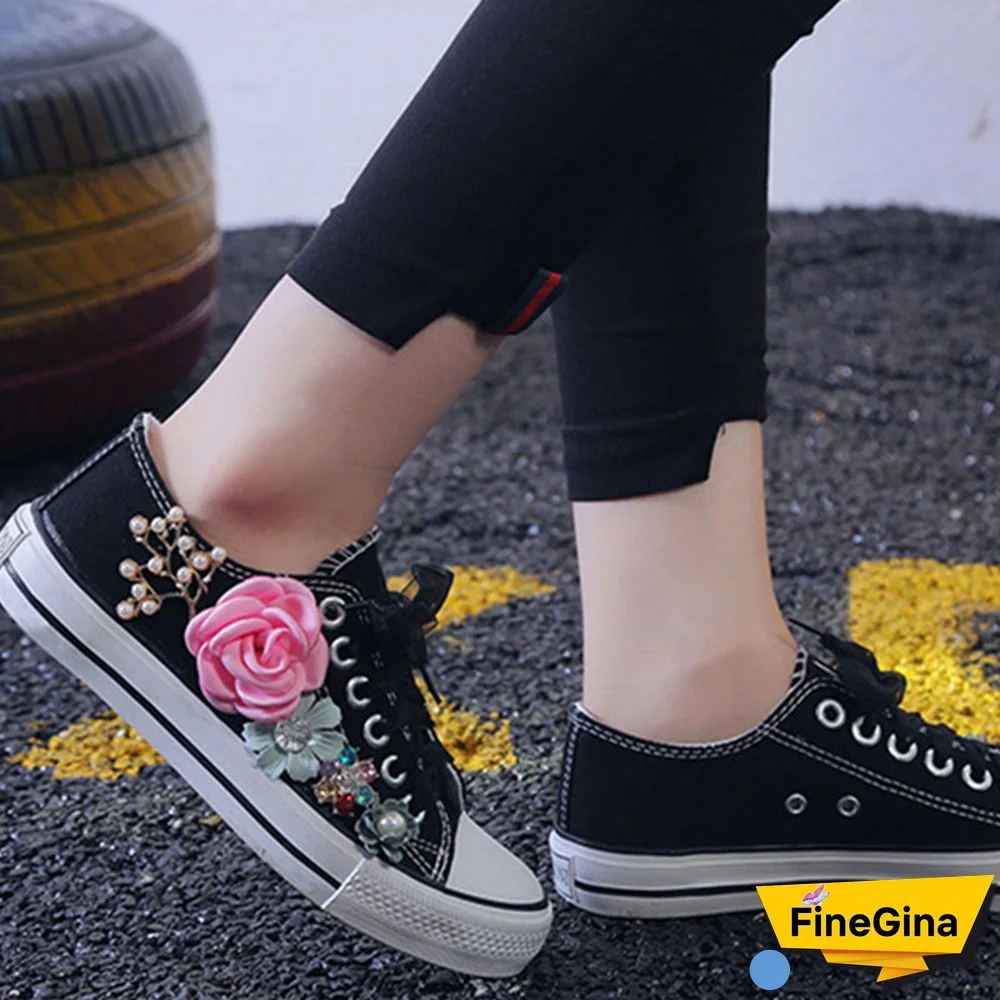 3D Blossom Decor Casual Canvas Shoes