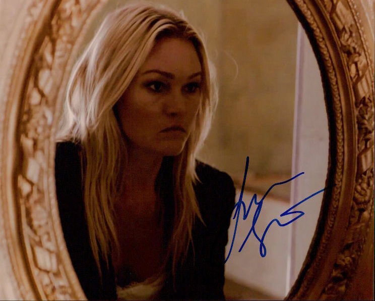 Julia Stiles (Riveria) signed 8x10 Photo Poster painting in-person