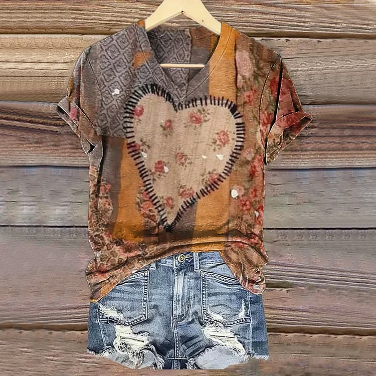 Women's Vintage Heart Pattern Art Print V-neck Casual Shirt