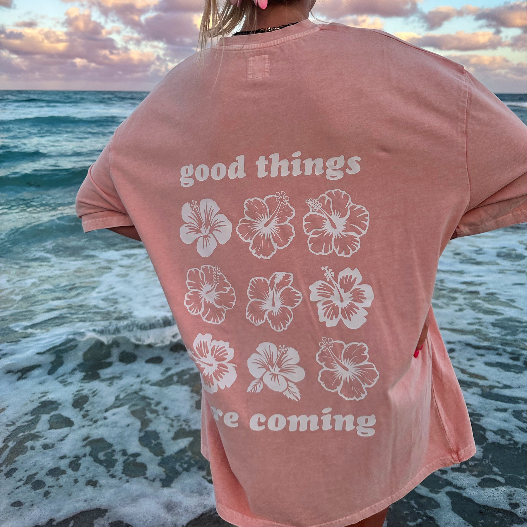 GOOD THINGS ARE COMING FLOWER TEE