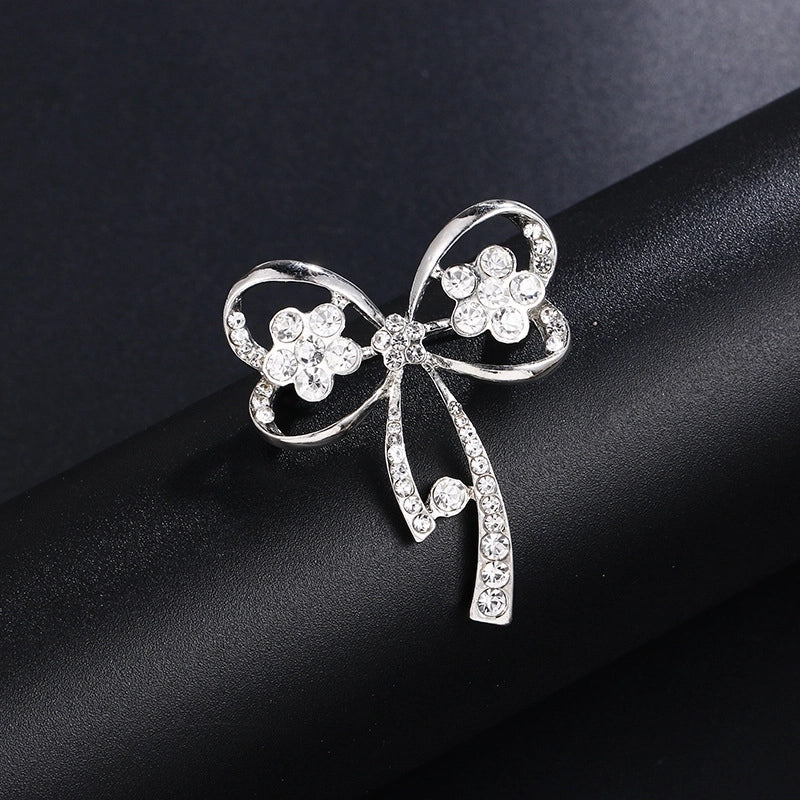 Elegant Pin Leaf Flower Butterfly Alloy Plating Inlay Rhinestones Pearl Women’S Brooches