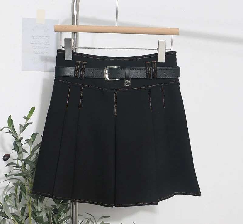 Uveng Spring And Summer Women's Retro Modern Hit Color Clear Line Pressure Skirt Anti-Light Short Skirt With Belt 8299