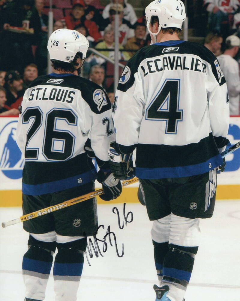 MARTIN ST LOUIS SIGNED AUTOGRAPH 8x10 Photo Poster painting - LIGHTNING STAR w/ VINNY LECAVALIER