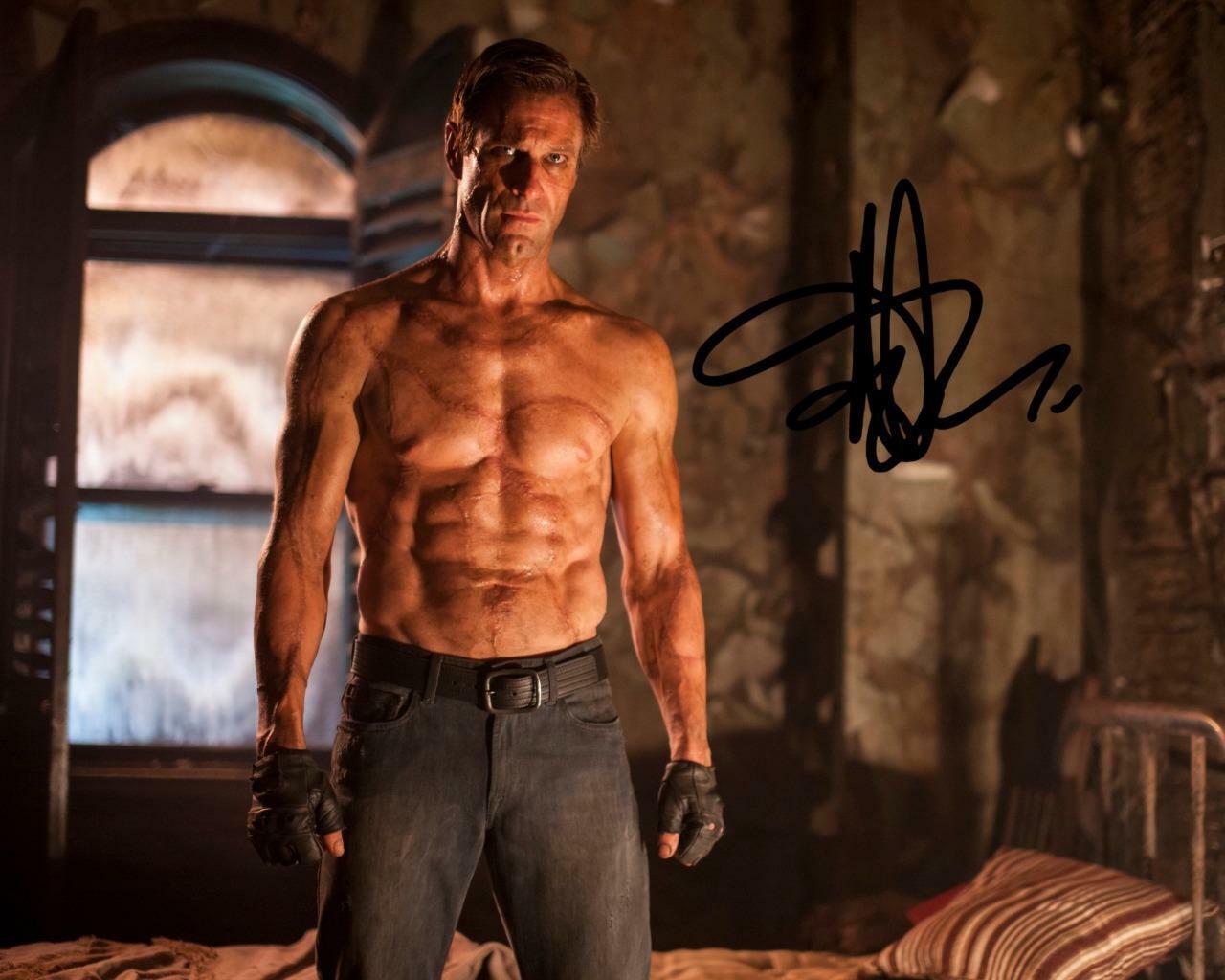 Aaron Eckhart I Frankenstein SIGNED AUTOGRAPHED 10 X 8