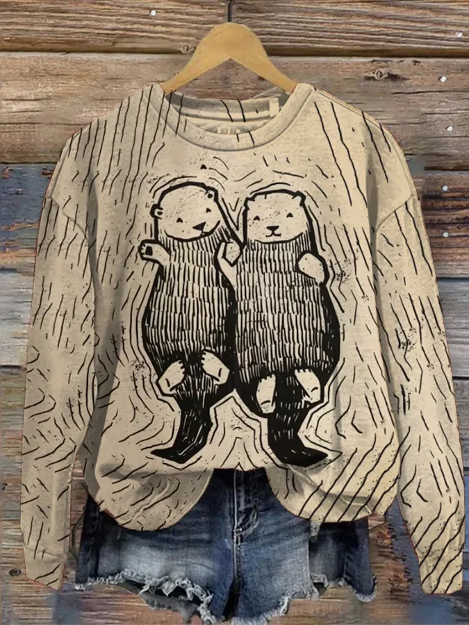 Women's Cute Otter Japanese Lino Art Print Retro Sweatshirt