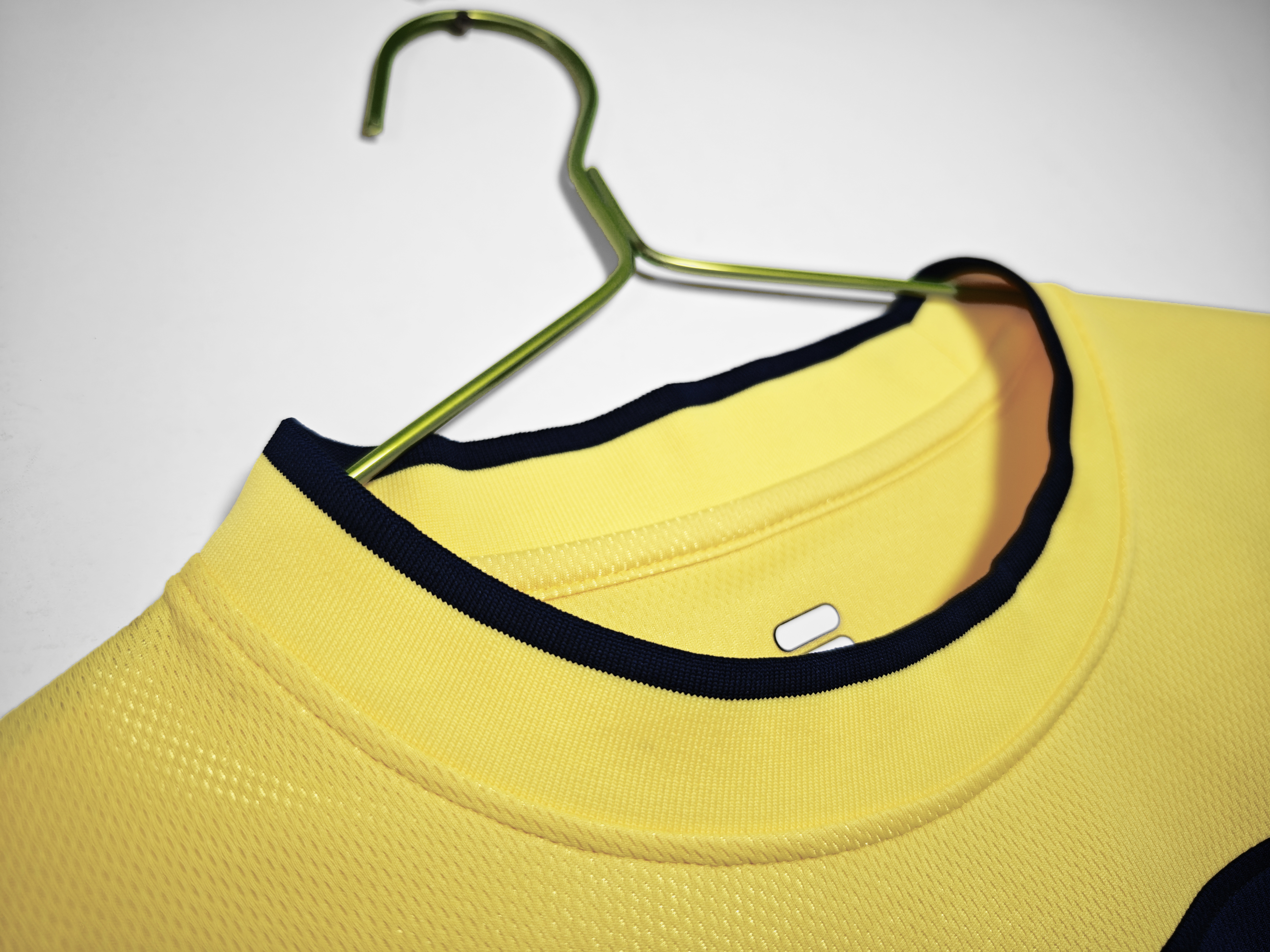 Retro 2002 Scotland Away Football Shirt Thai Quality