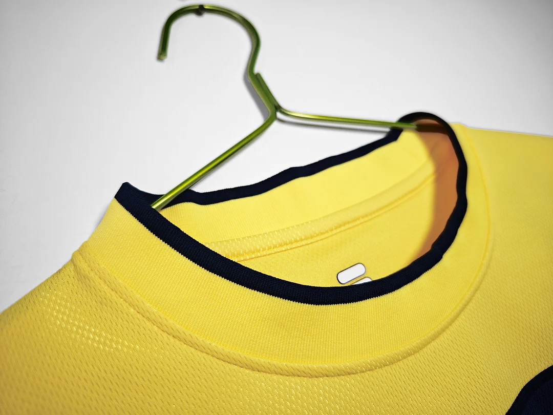 Retro 2002 Scotland Away Football Shirt Thai Quality