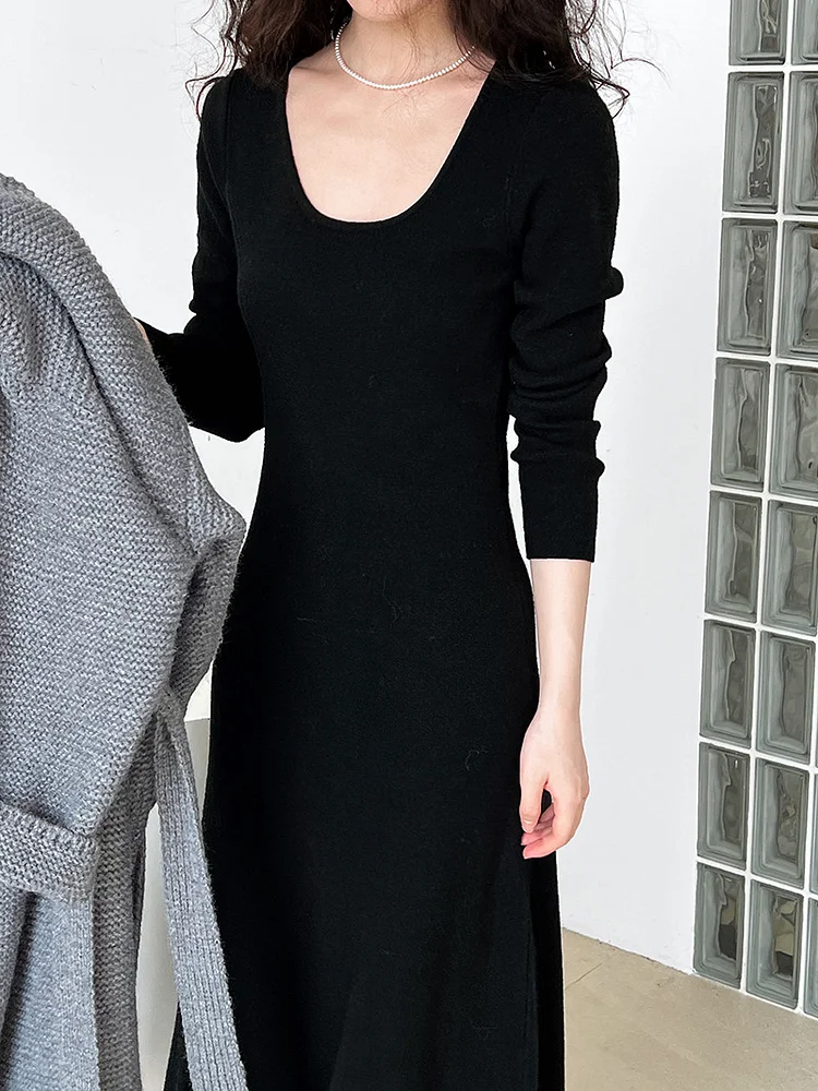 Elegant U-neck Slim Sweater Dress