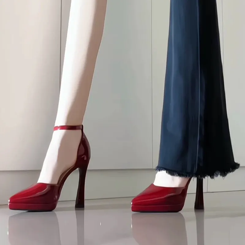 Breakj Breakj Nude Sexy Patent Leather Name, High Heels Femininity Femininity Fascal Fascals Waterproof Table With Sandals