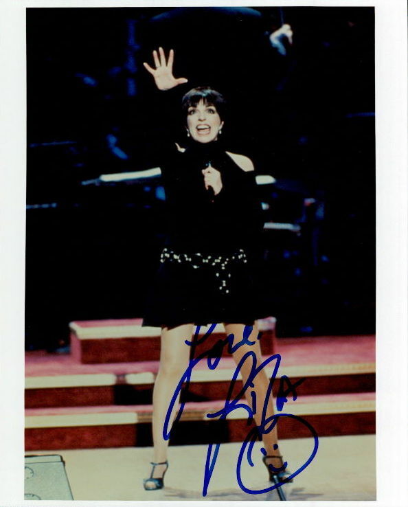 Liza Minnelli signed 8x10 Photo Poster painting In-person