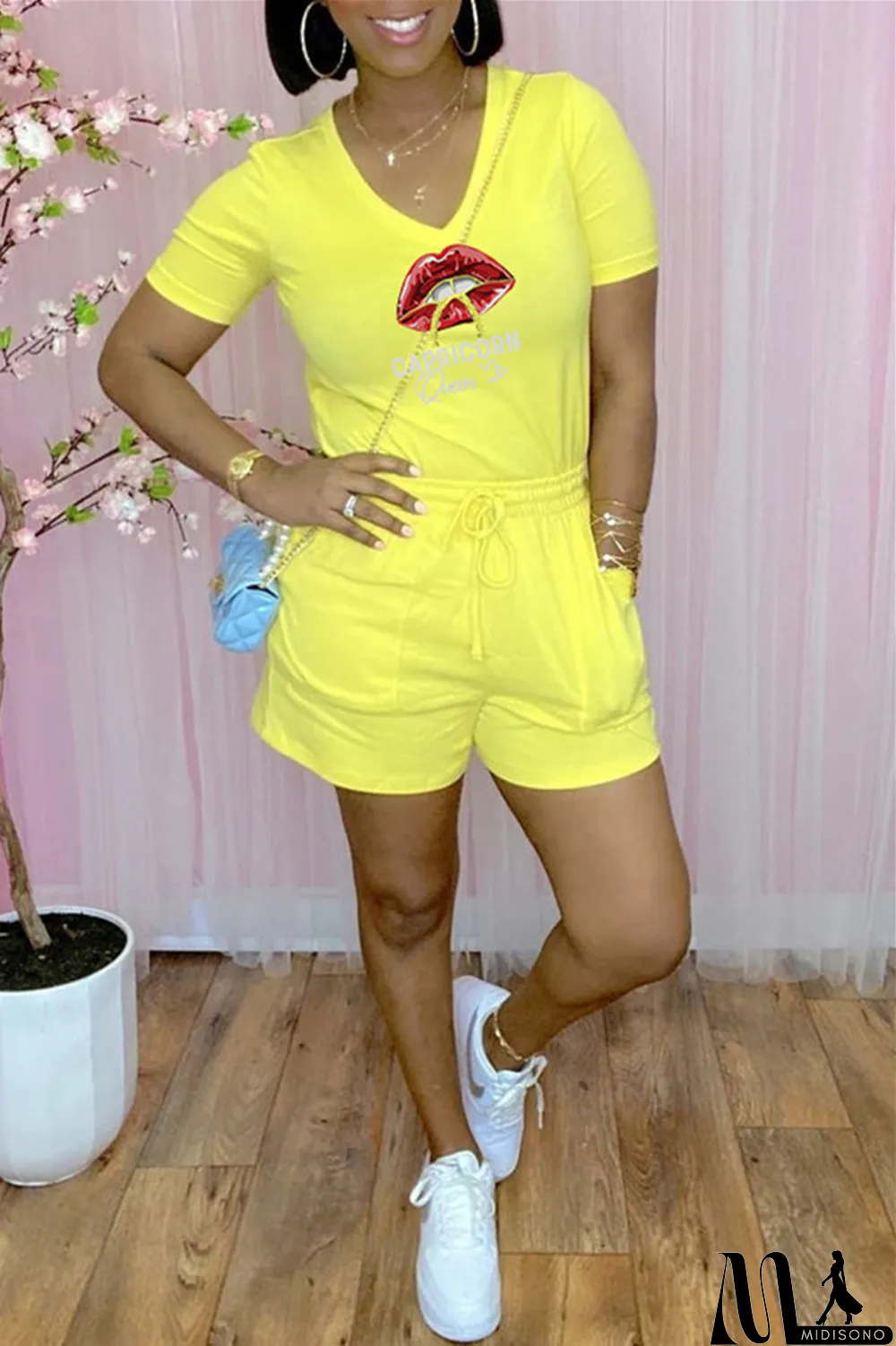 MidiSono - Rose Red Fashion Casual Lips Printed Basic V Neck Short Sleeve Two Pieces