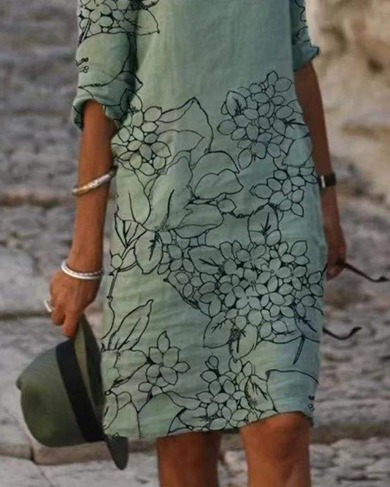 Printed V-neck 5 / 4 Sleeve Mid Length Dress