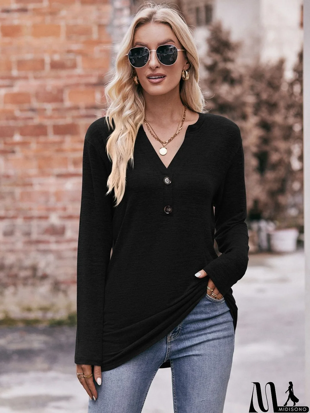 MidiSono - Chic and Versatile Tank top