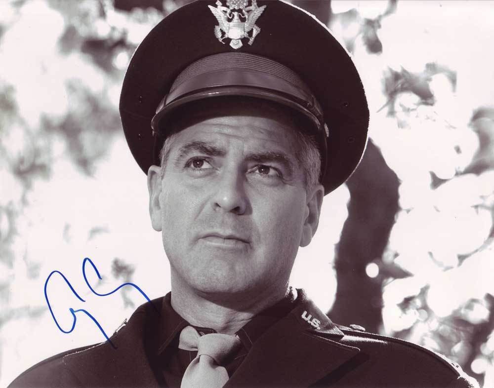 George Clooney AUTHENTIC Autographed Photo Poster painting SHA #50581