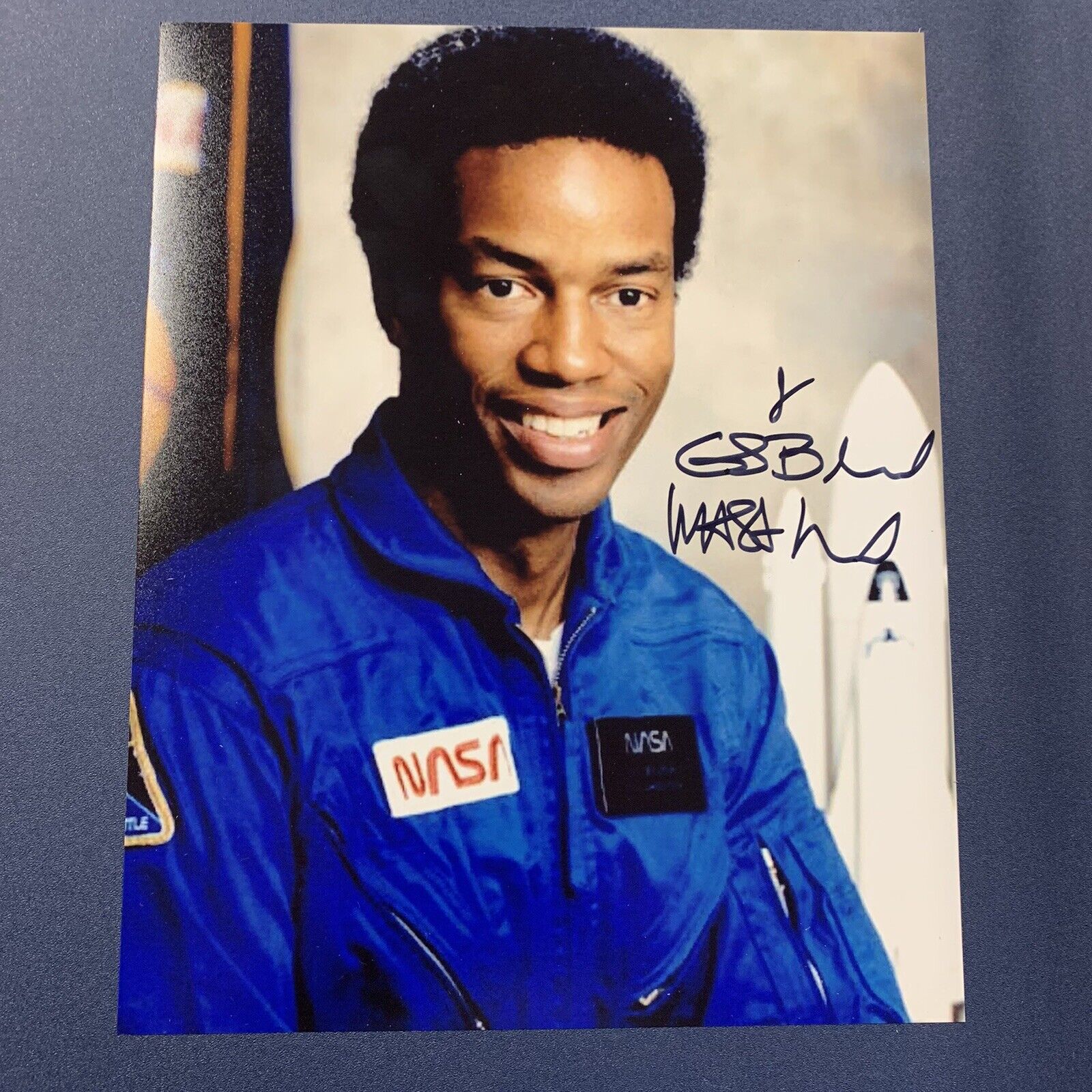 GUION BLUFORD HAND SIGNED 8x10 Photo Poster painting NASA ASTRONAUT NAVAL PILOT AUTOGRAPHED COA